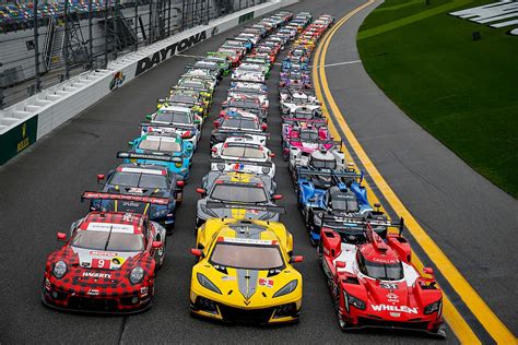 what kind of cars race in the rolex 24|rolex 24 cars.